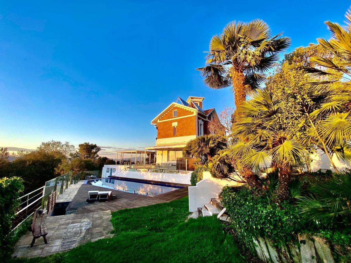 Aya House Hotel La Floresta Pearson ภายนอก รูปภาพ