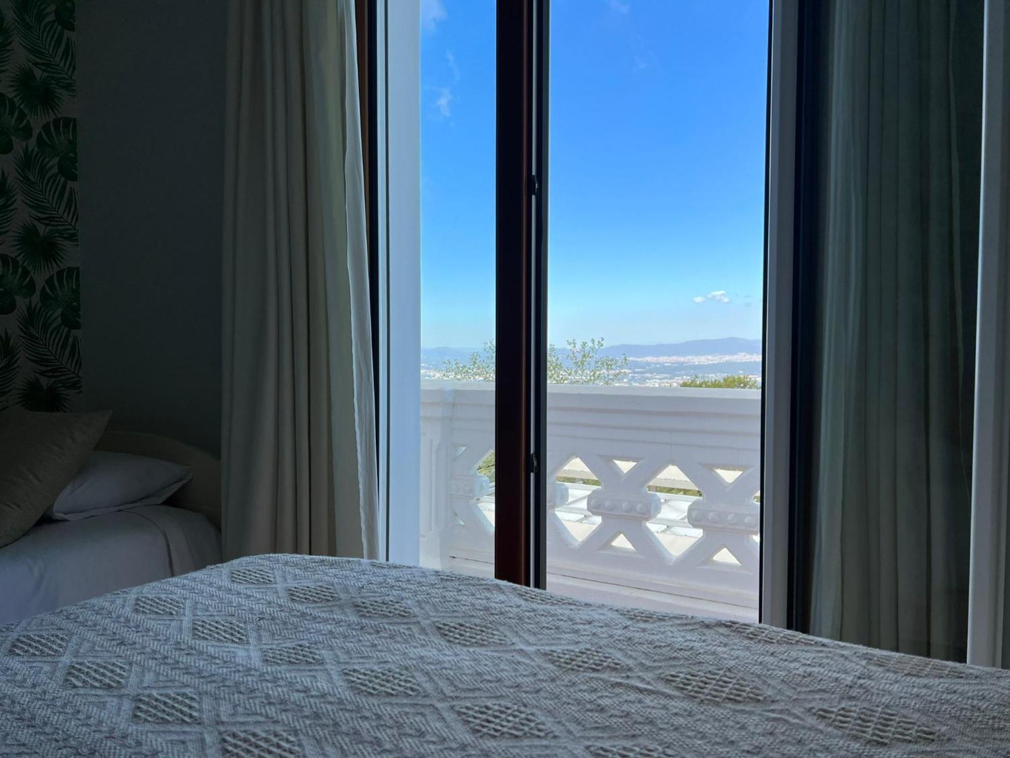 Aya House Hotel La Floresta Pearson ภายนอก รูปภาพ
