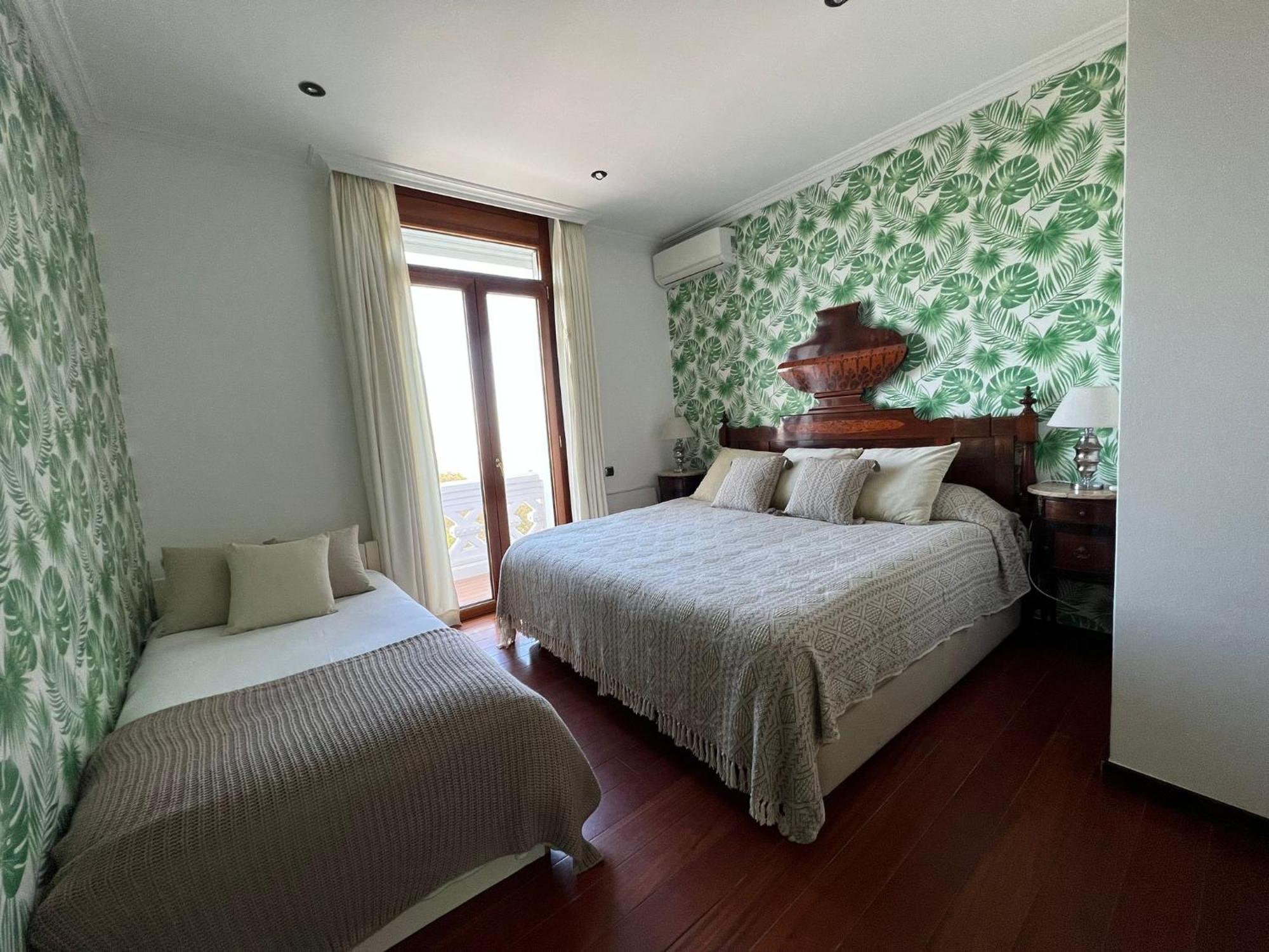Aya House Hotel La Floresta Pearson ภายนอก รูปภาพ