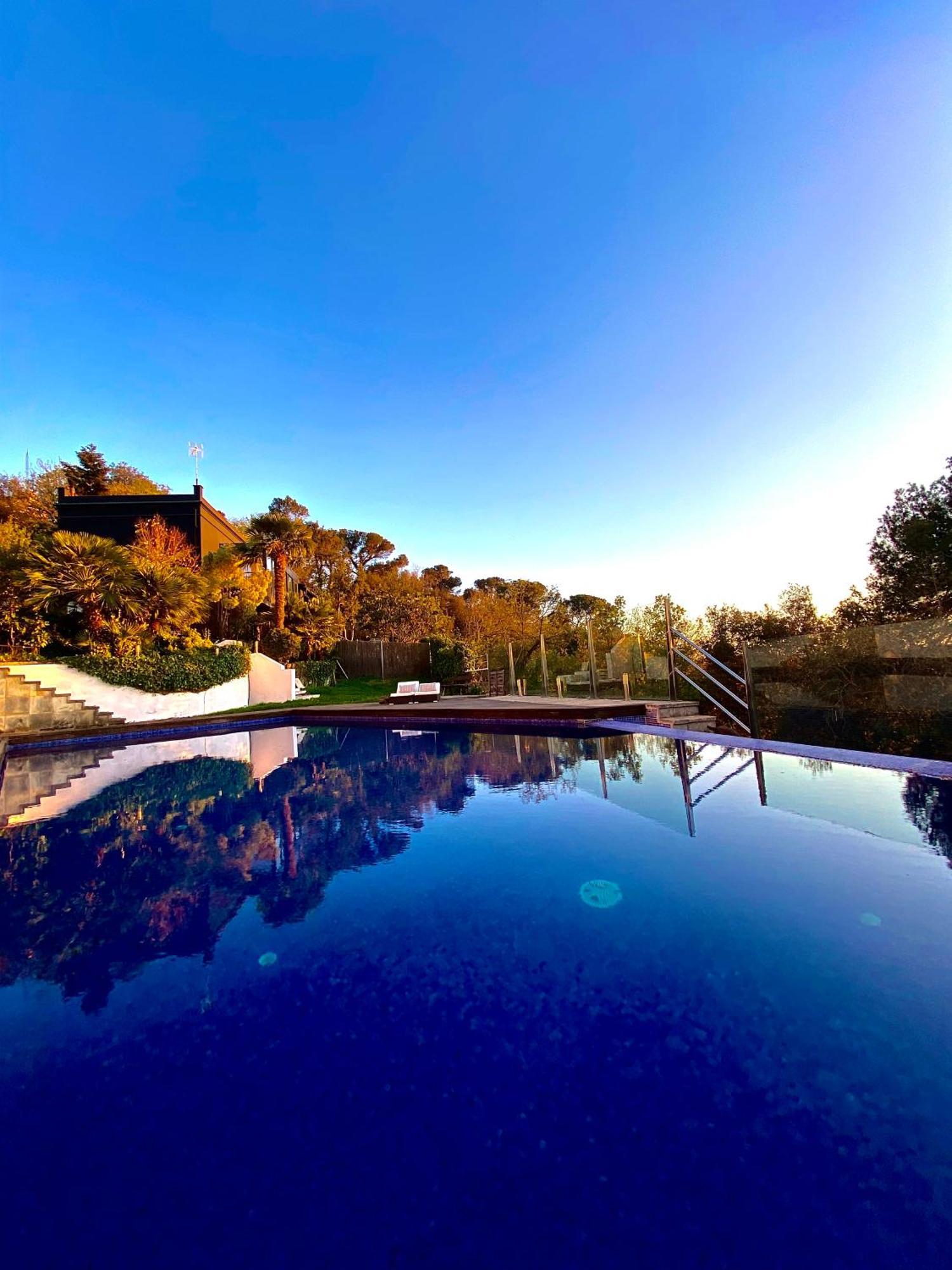 Aya House Hotel La Floresta Pearson ภายนอก รูปภาพ